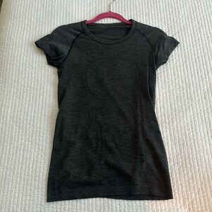 Lululemon swiftly tech shirt